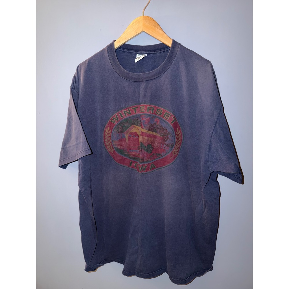 Vintage Gopher Sport Winterset Iowa Covered Bridge Graphic T-Shirt Navy XXL